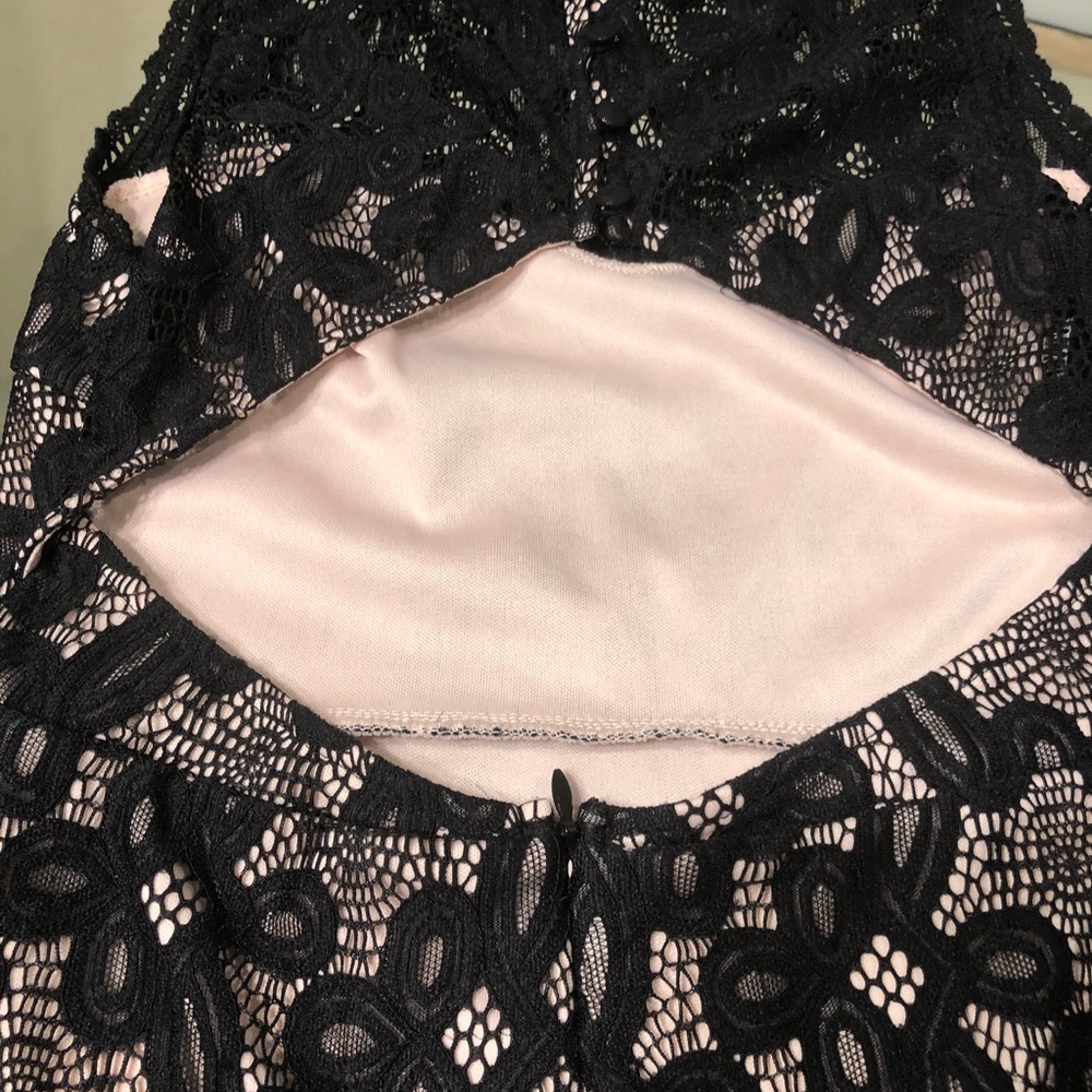Forever 21 Black lace overlay mini dress size S - Picture 6 of 10
